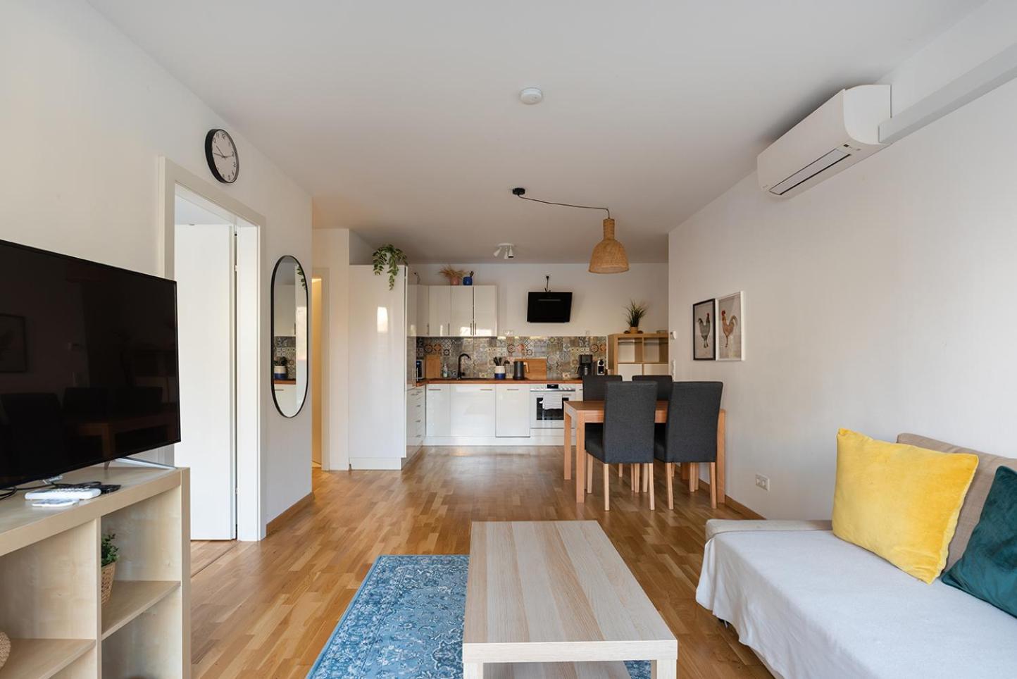 Appartement Schoenes Mit Garten Und Tiefgarage *